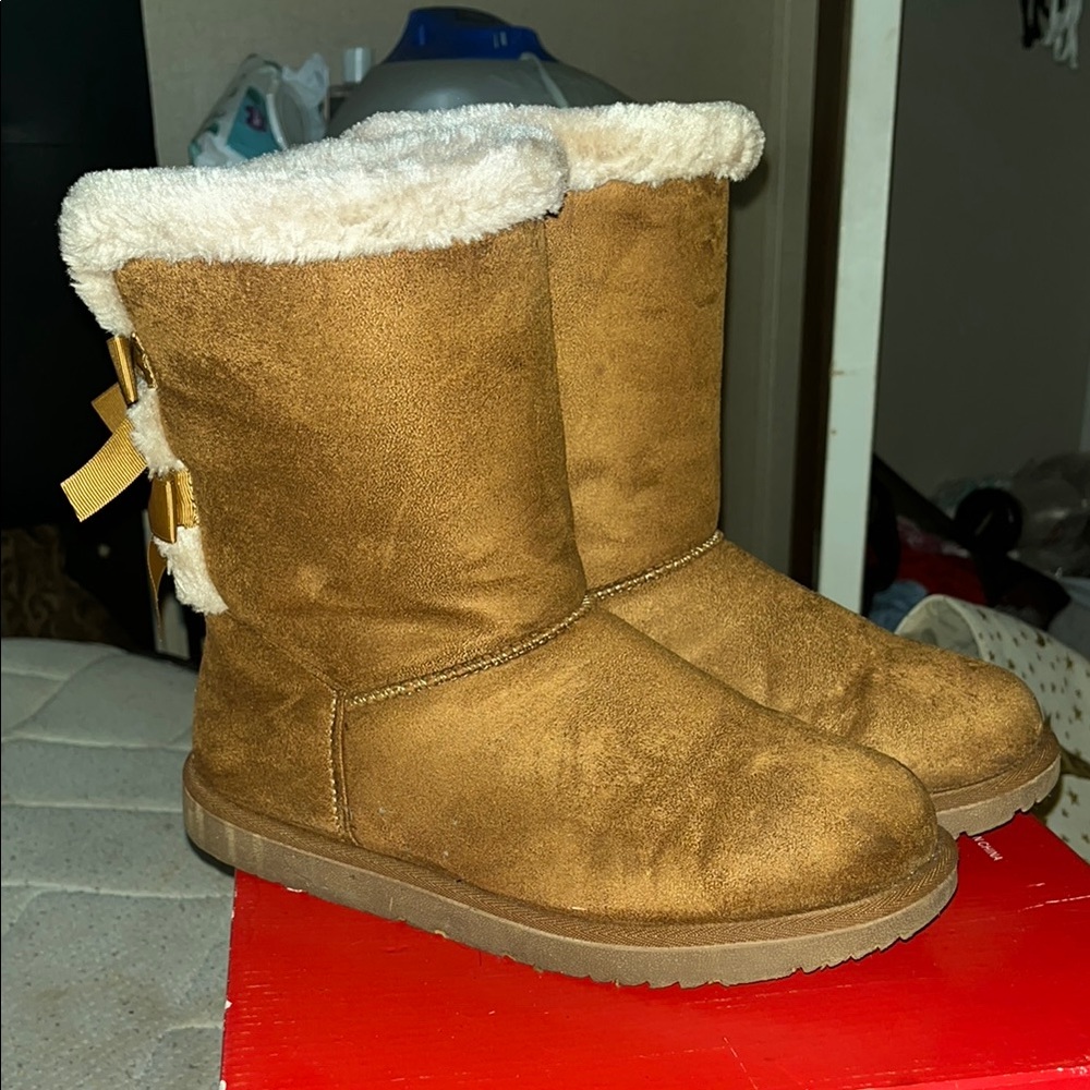 Women's Tan Suede Boots with Faux Fur Lining